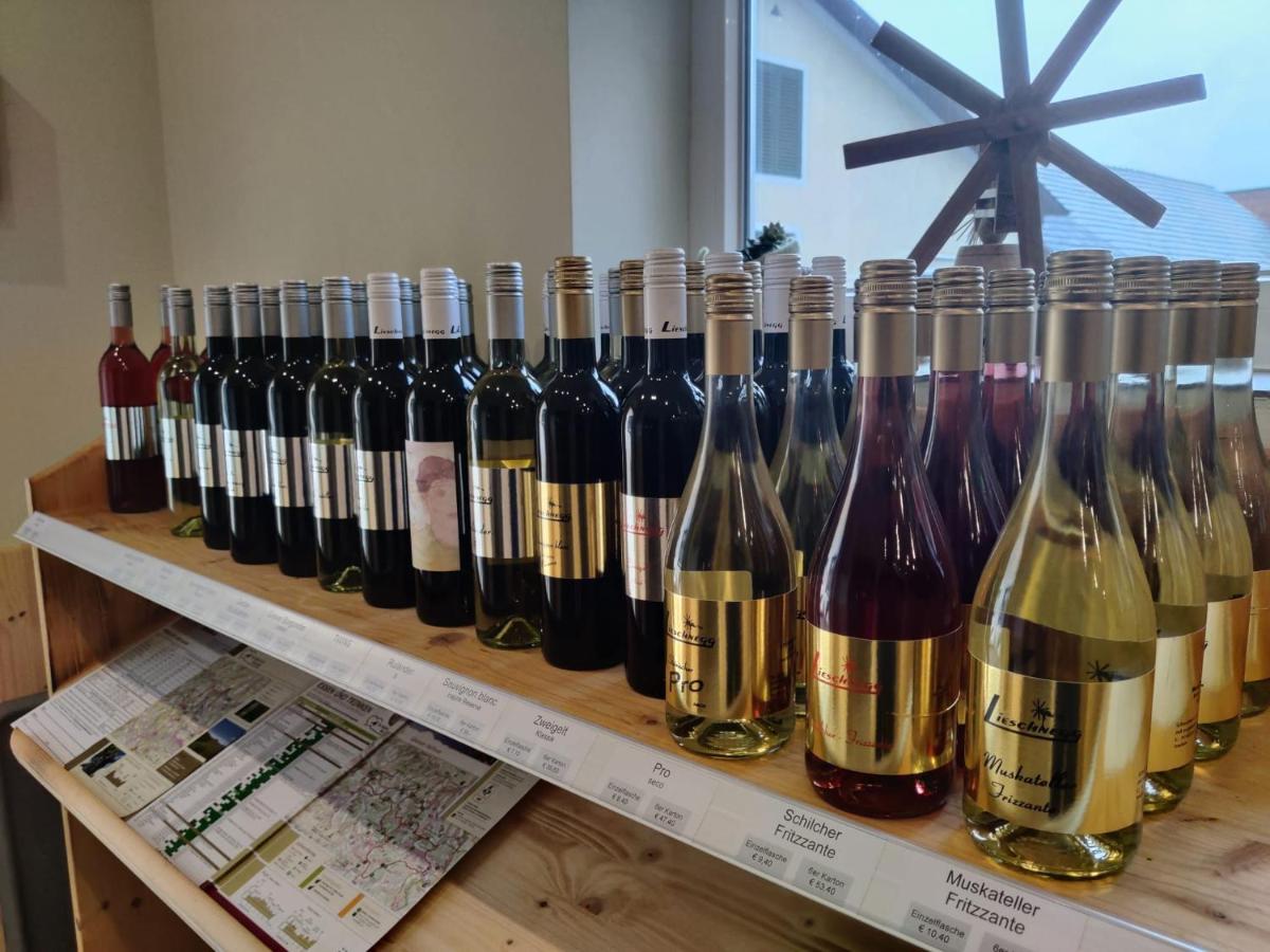 ホテル Weingut Lieschnegg ロイトシャッハ エクステリア 写真